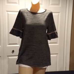Loft bell sleeve top size small